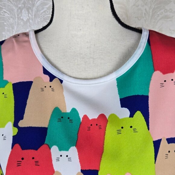 The Pink Size Med/Large Cat Graphic Front T-shirt Boxy Cut Cap Sleeve Round Neck - Picture 2 of 8
